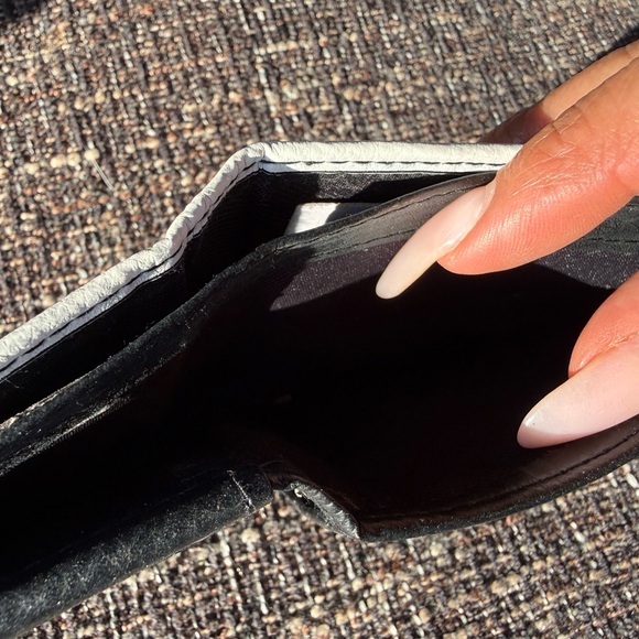 Lady of Guadalupe - Ladies colorful Religious Wallet - Picture 2 of 4